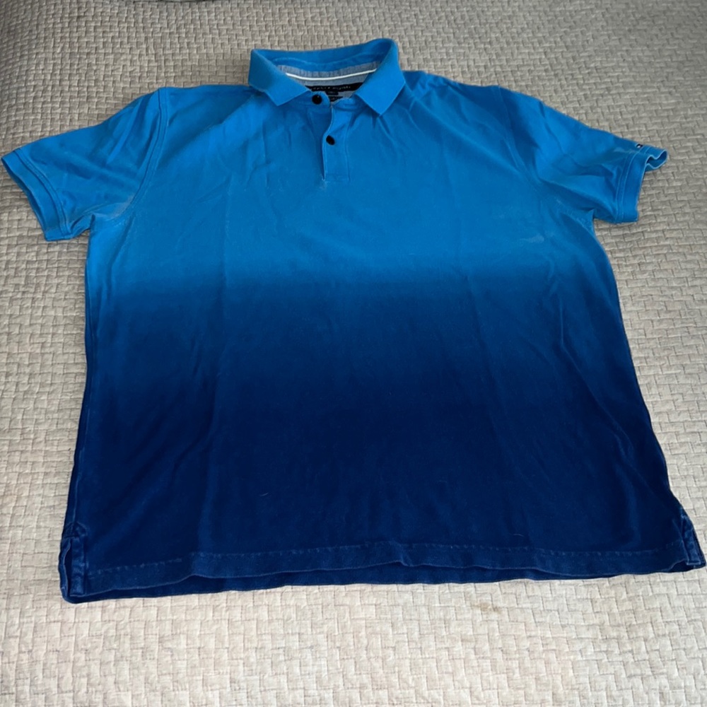 Men’s XL Tommy Hilfiger polo top. Ombré blue